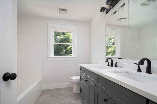 80 Rice City Road, Coventry, RI 02816