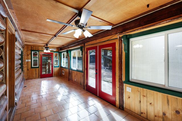 427502 Highway 20 Hwy, Newport, WA 99156