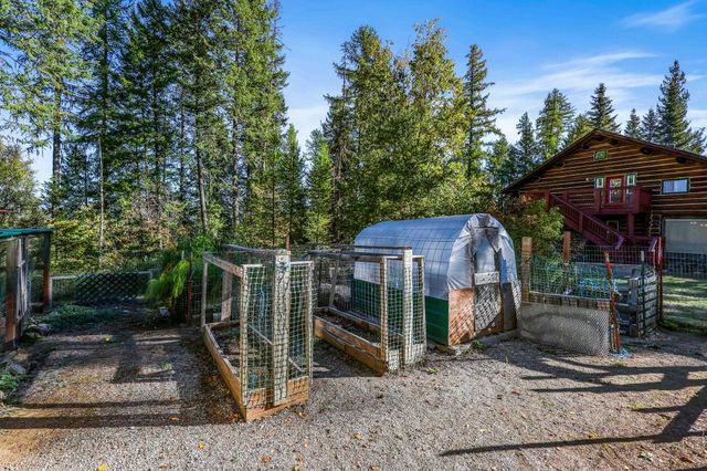 427502 Highway 20 Hwy, Newport, WA 99156