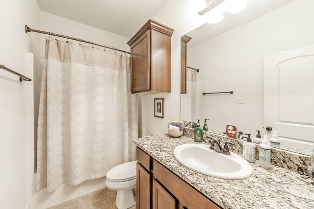 408 Pond Dr, Thibodaux, LA 70301