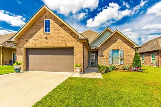 408 Pond Dr, Thibodaux, LA 70301