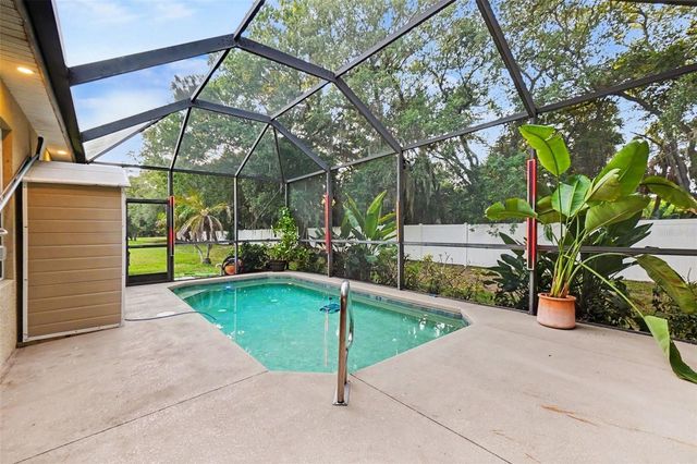 7610 TANGLE BROOK BOULEVARD, Gibsonton, FL 33534