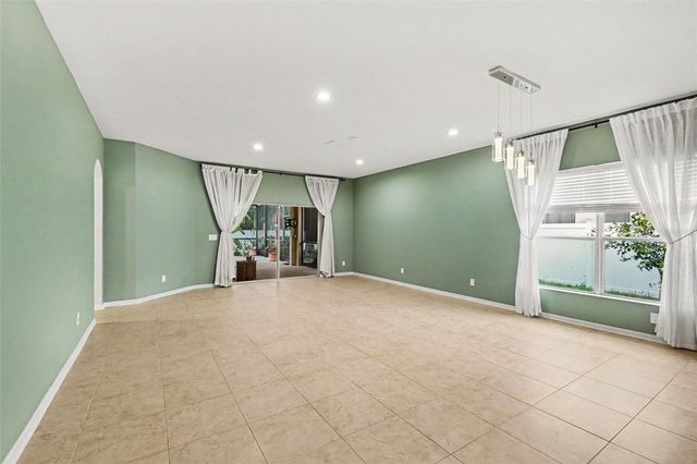 7610 TANGLE BROOK BOULEVARD, Gibsonton, FL 33534