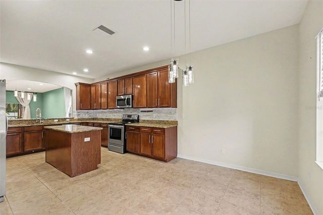 7610 TANGLE BROOK BOULEVARD, Gibsonton, FL 33534