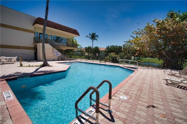 6235 SW 47th Manor 204, Davie, FL 33314