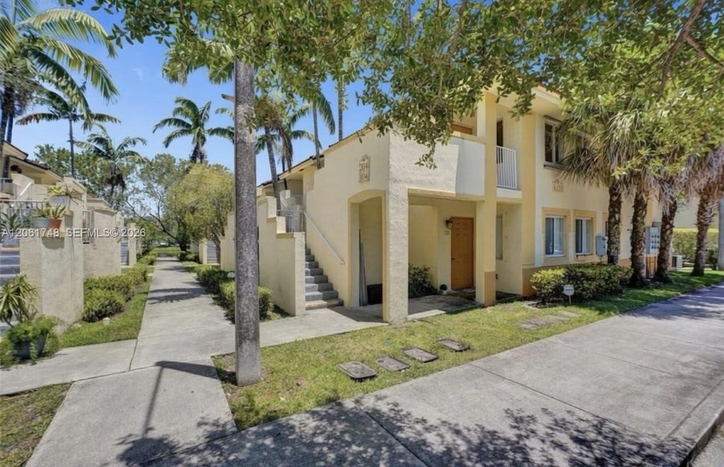 6235 SW 47th Manor 204, Davie, FL 33314