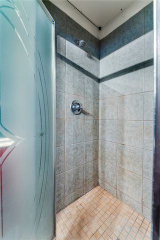 80 County Road 2560, Eureka Springs, AR 72631