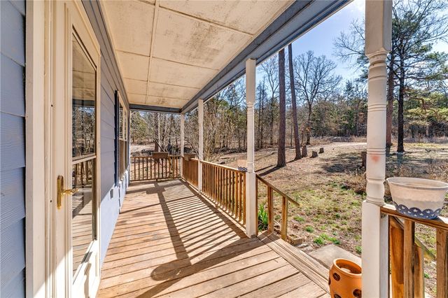 80 County Road 2560, Eureka Springs, AR 72631