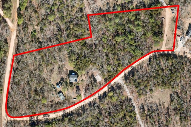 80 County Road 2560, Eureka Springs, AR 72631