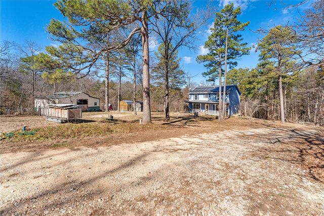 80 County Road 2560, Eureka Springs, AR 72631