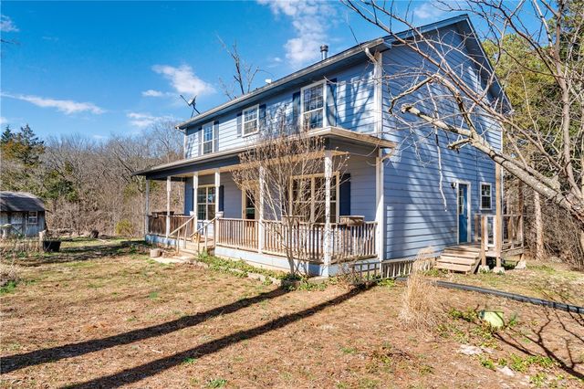 80 County Road 2560, Eureka Springs, AR 72631