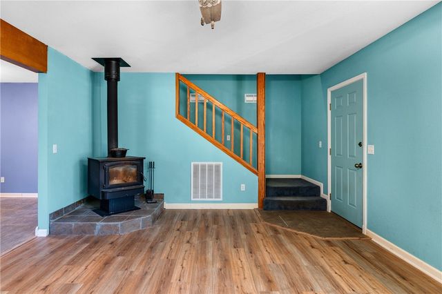 80 County Road 2560, Eureka Springs, AR 72631