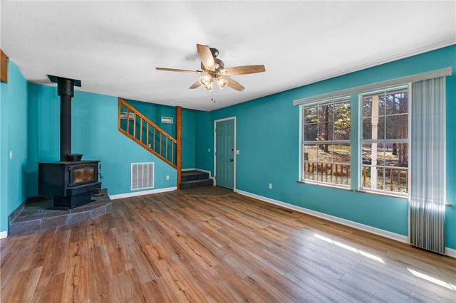 80 County Road 2560, Eureka Springs, AR 72631