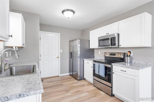 437 Dusty Brook Drive, O'fallon, MO 63366