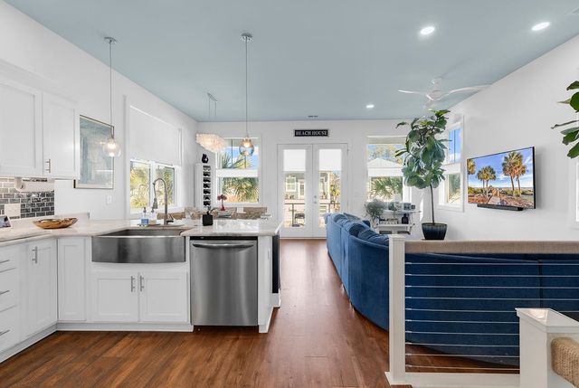 225 Clam Digger Loop, Pawleys Island, SC 29585