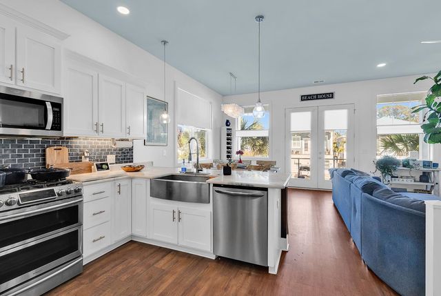 225 Clam Digger Loop, Pawleys Island, SC 29585