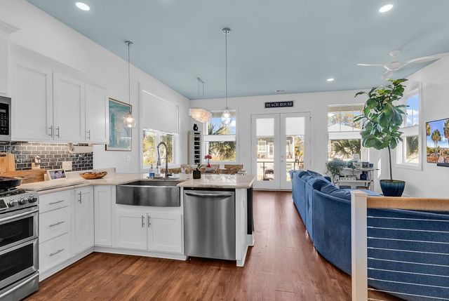 225 Clam Digger Loop, Pawleys Island, SC 29585