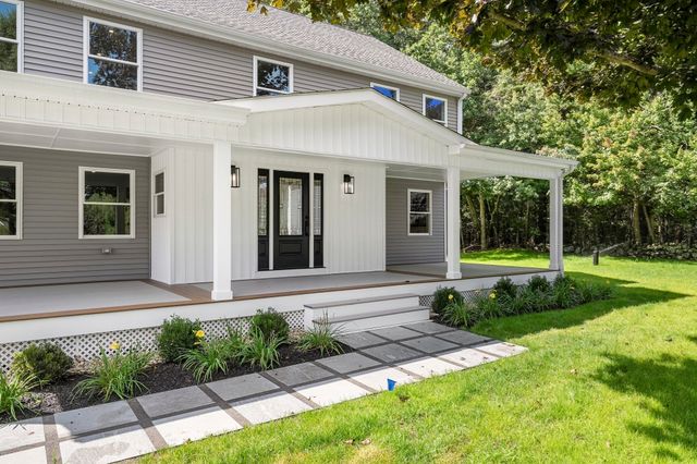 14 Cider Mill Rd, Medway, MA 02053
