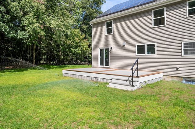 14 Cider Mill Rd, Medway, MA 02053
