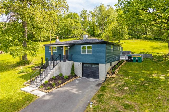 933 Boyce Rd, South Fayette, PA 15017