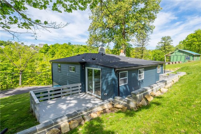 933 Boyce Rd, South Fayette, PA 15017