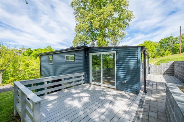 933 Boyce Rd, South Fayette, PA 15017