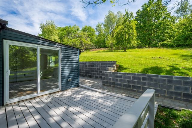 933 Boyce Rd, South Fayette, PA 15017