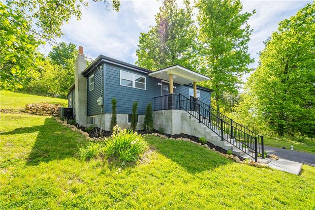 933 Boyce Rd, South Fayette, PA 15017