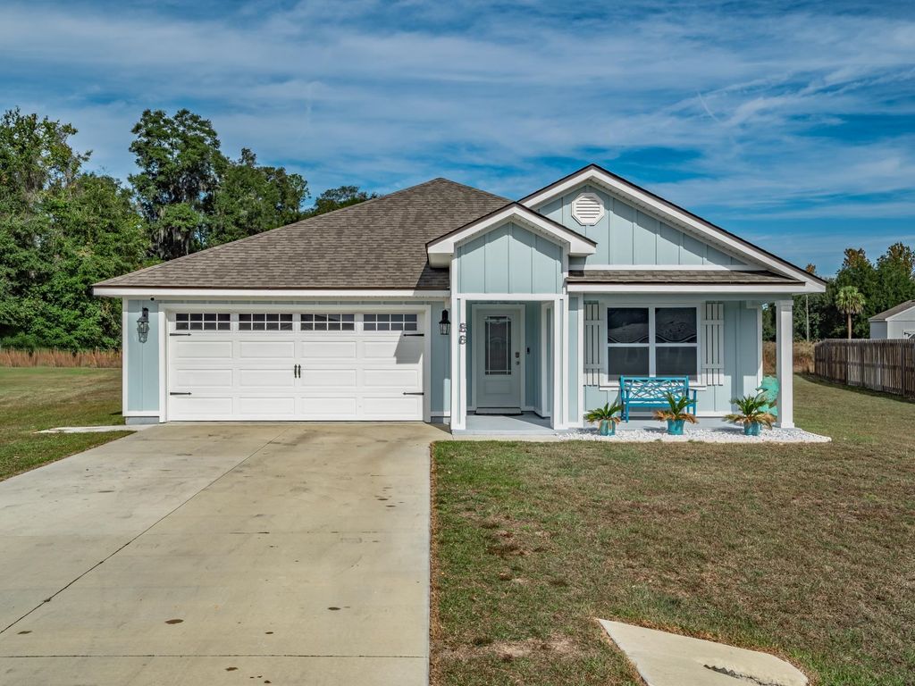 Image 1 of property listing at 86 Spears Crossing Lane, Crawfordville, FL 32327