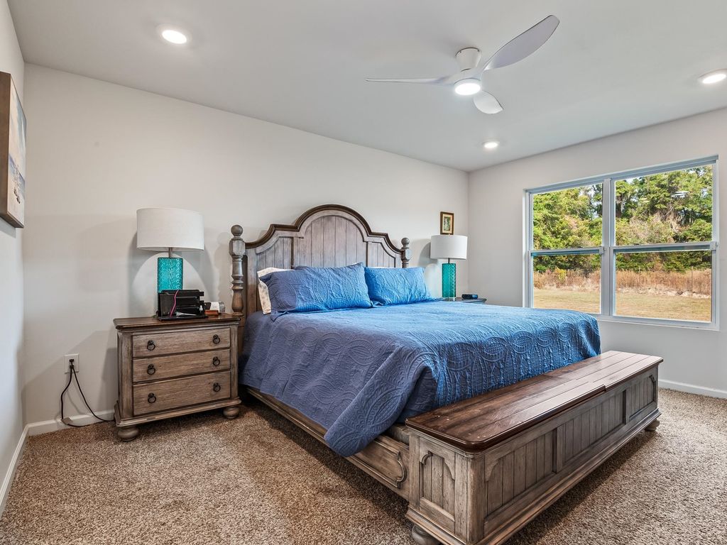 Image 23 of property listing at 86 Spears Crossing Lane, Crawfordville, FL 32327