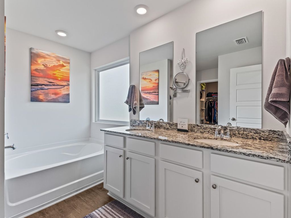 Image 26 of property listing at 86 Spears Crossing Lane, Crawfordville, FL 32327