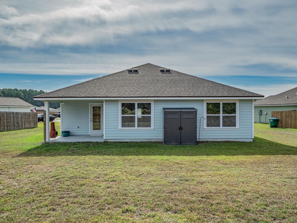 Image 35 of property listing at 86 Spears Crossing Lane, Crawfordville, FL 32327