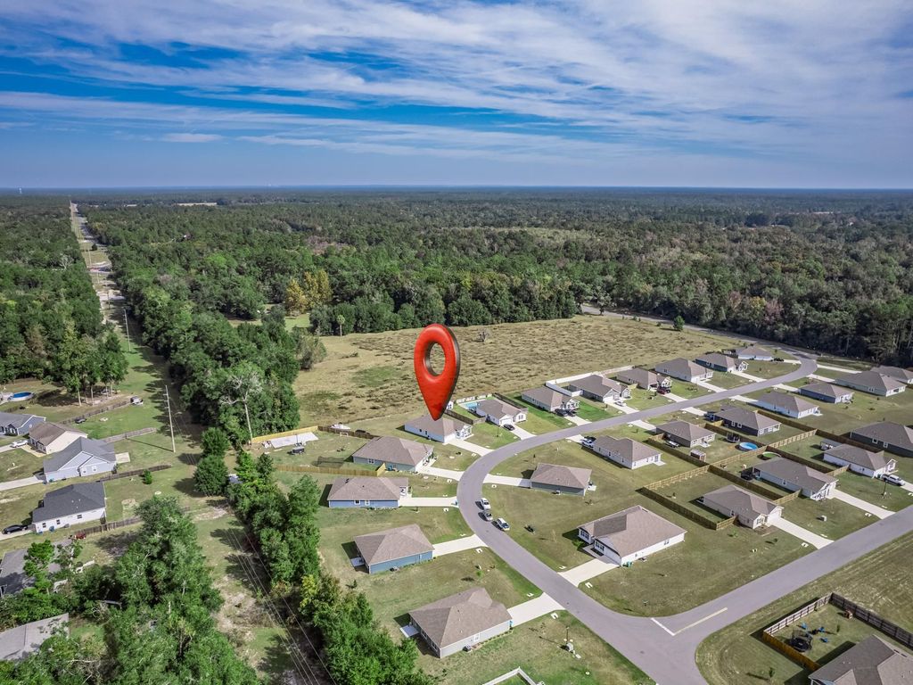 Image 38 of property listing at 86 Spears Crossing Lane, Crawfordville, FL 32327