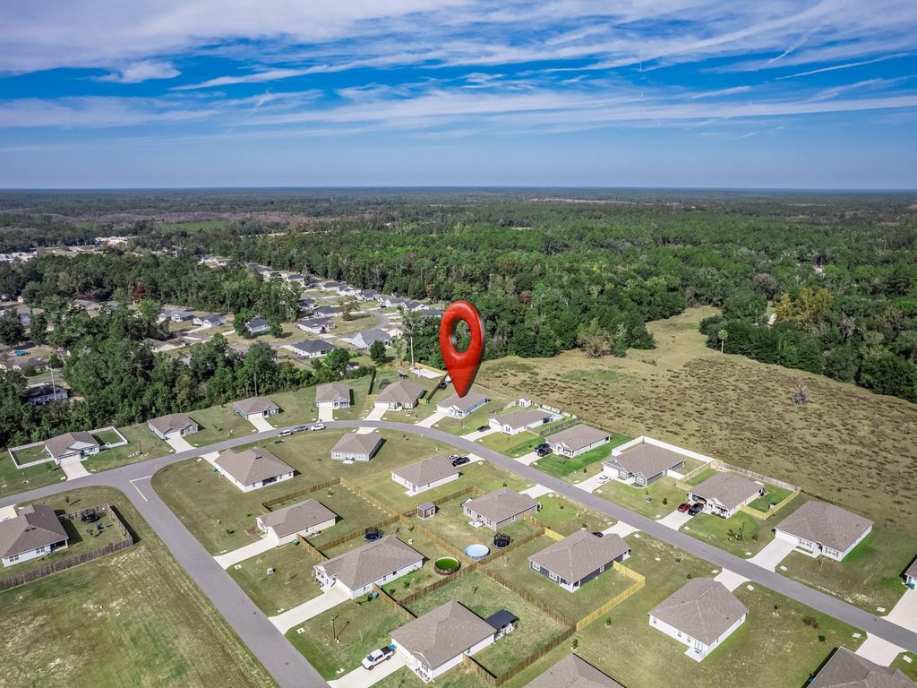 Image 39 of property listing at 86 Spears Crossing Lane, Crawfordville, FL 32327