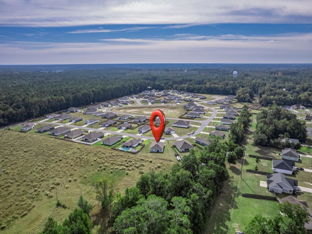 Image 40 of property listing at 86 Spears Crossing Lane, Crawfordville, FL 32327