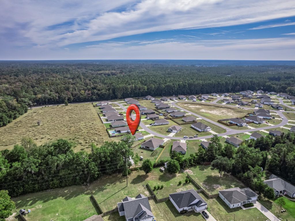 Image 41 of property listing at 86 Spears Crossing Lane, Crawfordville, FL 32327