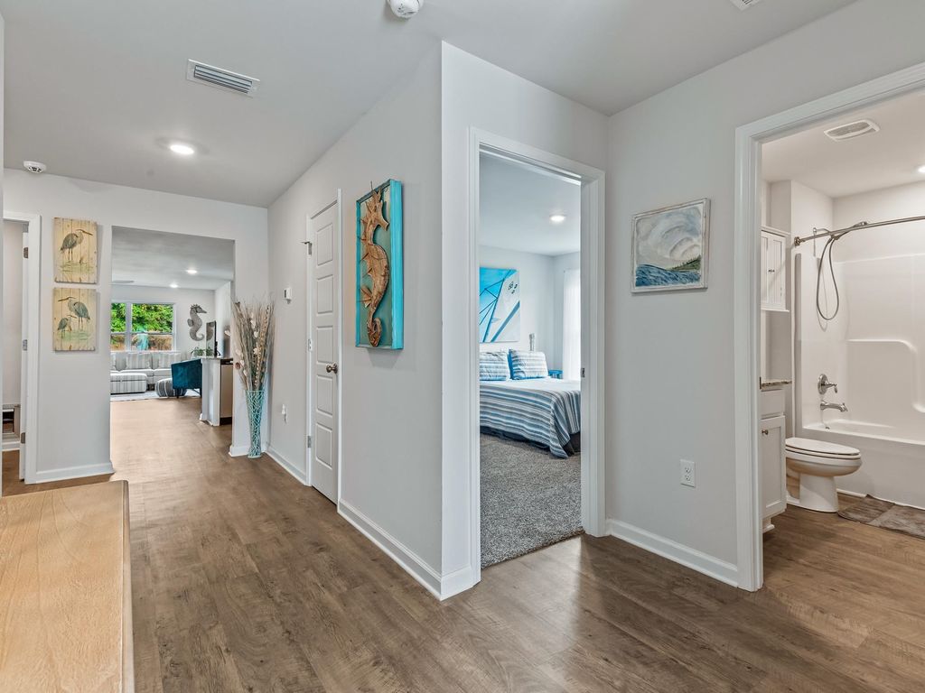 Image 5 of property listing at 86 Spears Crossing Lane, Crawfordville, FL 32327