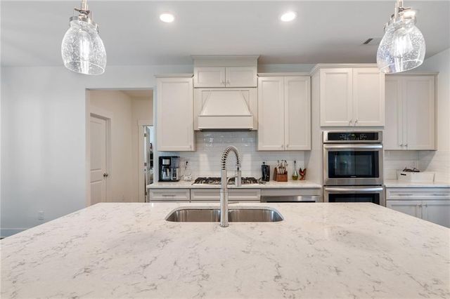 2453 Oxenwood Drive SW, Marietta, GA 30064