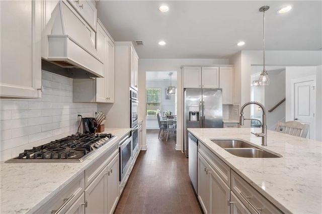 2453 Oxenwood Drive SW, Marietta, GA 30064
