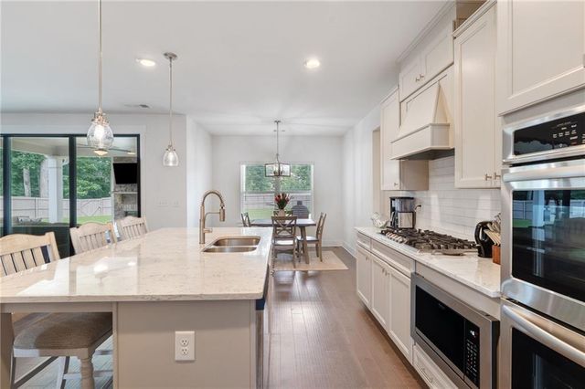 2453 Oxenwood Drive SW, Marietta, GA 30064