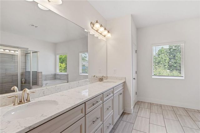 2453 Oxenwood Drive SW, Marietta, GA 30064