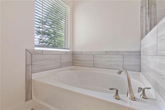 2453 Oxenwood Drive SW, Marietta, GA 30064