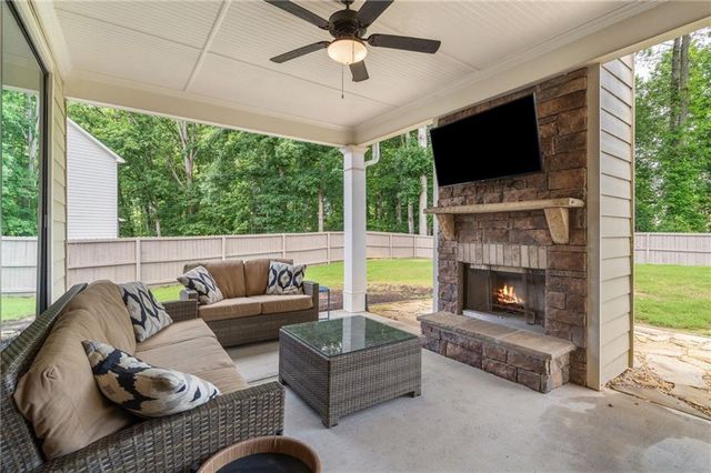 2453 Oxenwood Drive SW, Marietta, GA 30064