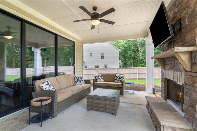 2453 Oxenwood Drive SW, Marietta, GA 30064