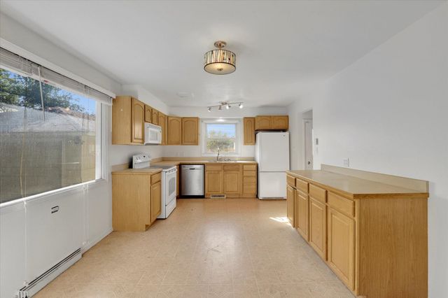 7505 N Altamont St, Spokane, WA 99217