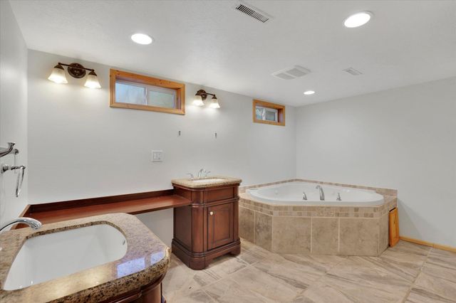 7505 N Altamont St, Spokane, WA 99217