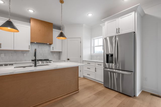 1003 Lauderdale Drive, Nicholasville, KY 40356