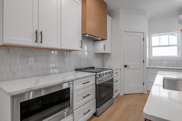 1003 Lauderdale Drive, Nicholasville, KY 40356