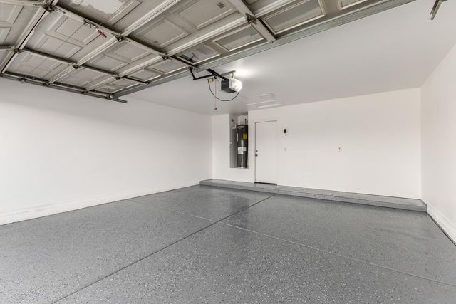 8821 W Loma Lane, Peoria, AZ 85345