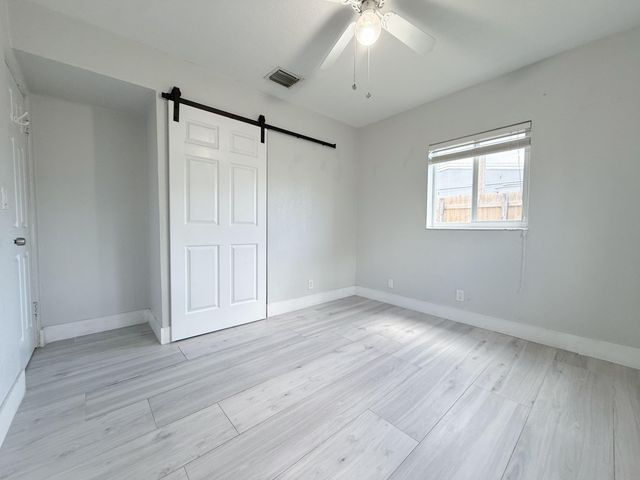 320 NE 60th Street, Oakland Park, FL 33334